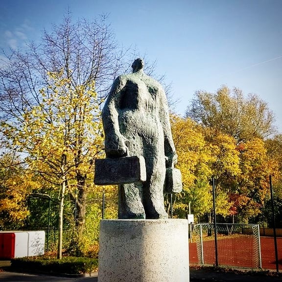 Путешественница⠀